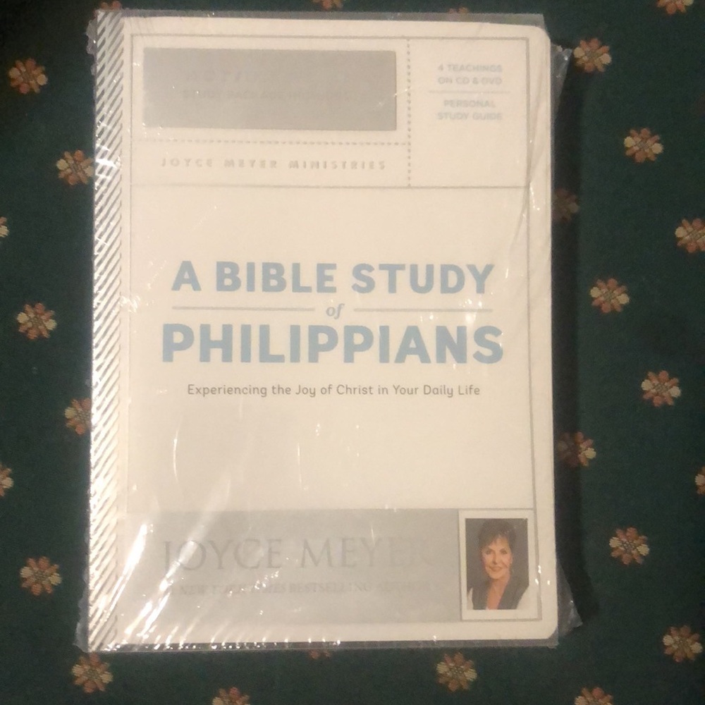 A Bible study of Philippians by Joyce Mayer-students package